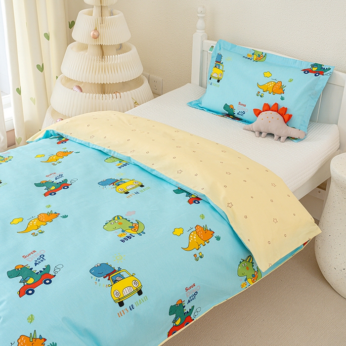 91家纺网 家纺一手货源 找家纺 良佐生活 2025新款高支高密全棉儿童被套 七彩恐龙