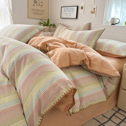 91家纺网 家纺一手货源 找家纺 2025新款A类全棉色织水洗棉贝壳绣条纹系列四件套 克鲁奇奶咖