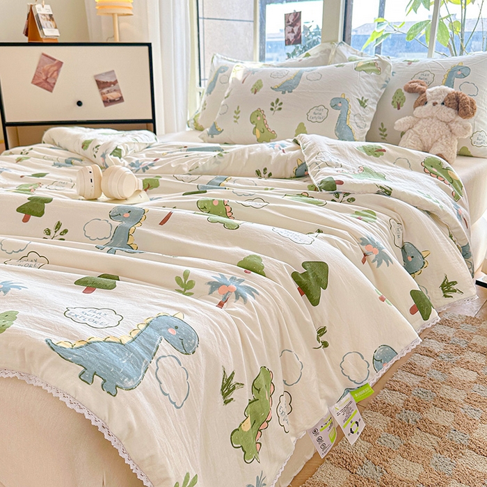 91家纺网 家纺一手货源 找家纺 创优  2025新款有氧双层纱小清新印花小花边夏被夏凉被可机洗空调被子被芯 恐龙乐园