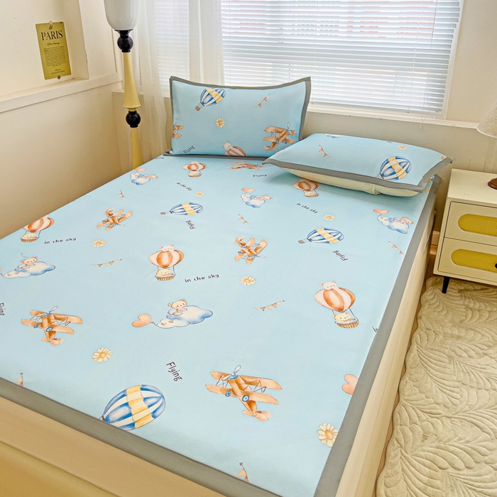 91家纺网 家纺一手货源 找家纺 富馨莱 2025新款平铺款冰藤印花凉席A类抗菌冰丝席支持定制尺寸 星空探险家