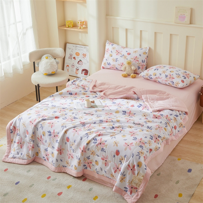 91家纺网 家纺一手货源 找家纺 2025新款小花款新疆棉花夏被【棉花含量100%】夏季空调被薄被子可机洗夏凉被 夏日之恋