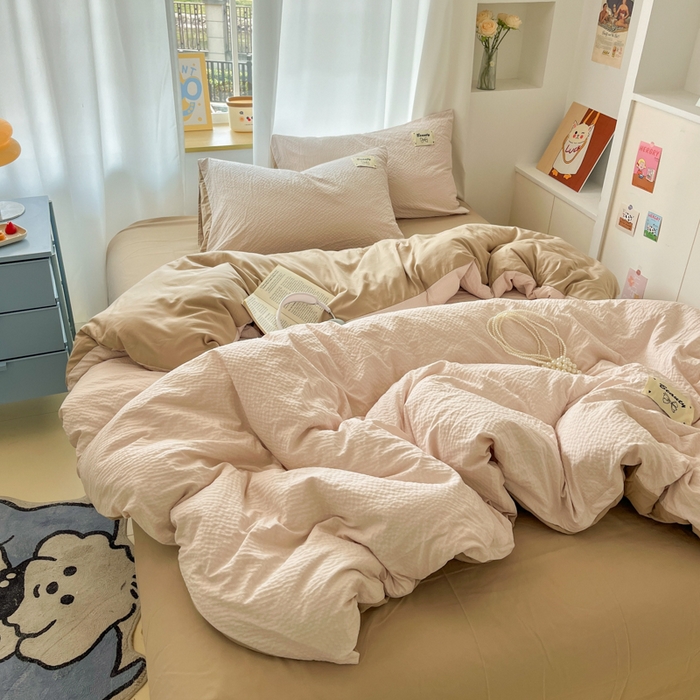 91家纺网 家纺一手货源 找家纺 桃心家居 2025新款A类韩系亲肤软糯甜格泡泡水洗棉撞色奶呼呼织标蝴蝶少女四件套 泡泡水洗棉-甜格奶咖