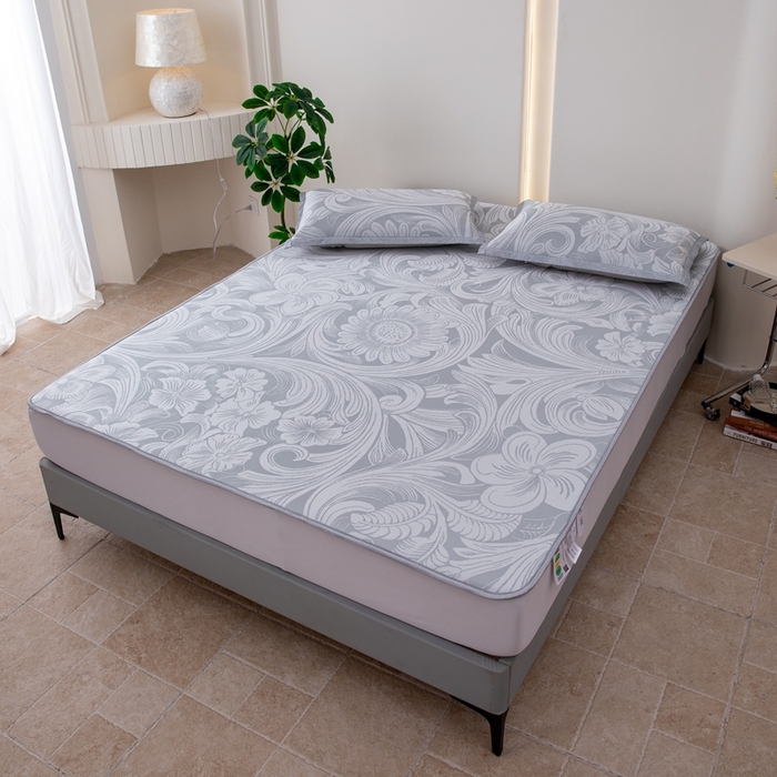 91家纺网 家纺一手货源 找家纺 凌云家纺  2025新款提花凉感冰丝席床笠款三明治凉席三件套 洛克-灰