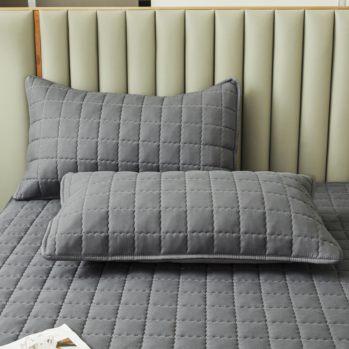 91家纺网 家纺一手货源 找家纺 欧邦 2025新款可拆卸六面全包夹棉床笠 五面夹棉-深灰