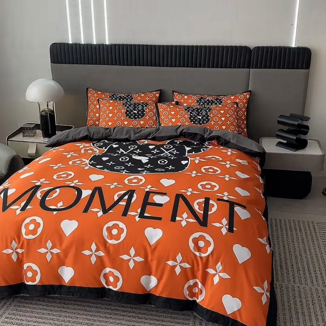 91家纺网 家纺一手货源 找家纺 2025新款水洗真丝数码印花四件套 流体熊-橙