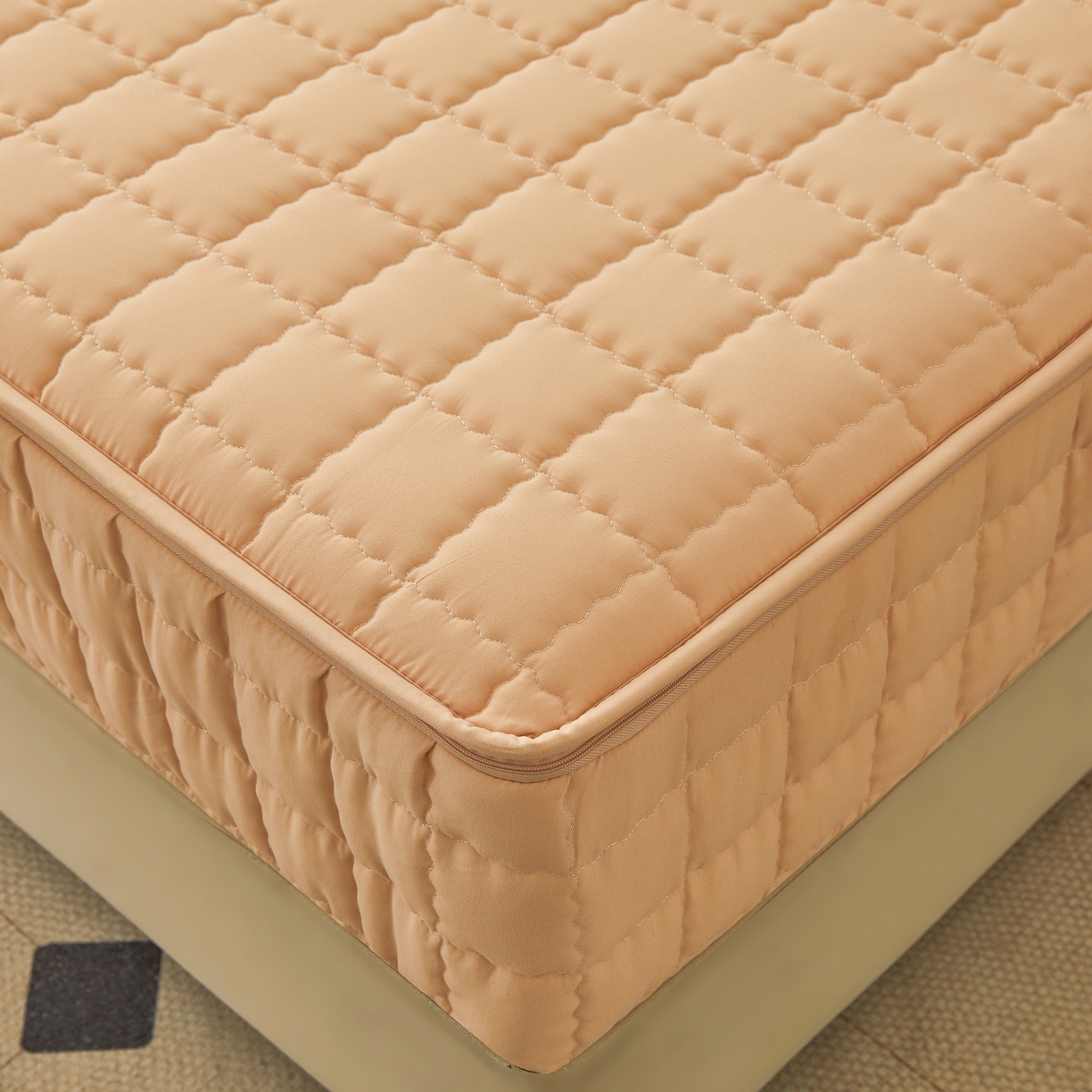 91家纺网 家纺一手货源 找家纺 欧邦 2025新款可拆卸六面全包夹棉床笠 五面夹棉-羊驼色