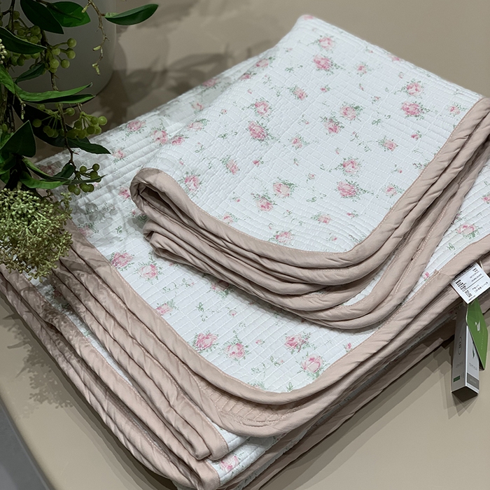 91家纺网 家纺一手货源 找家纺 汇庭 2025新款全棉床盖三件套-实拍 若兮粉