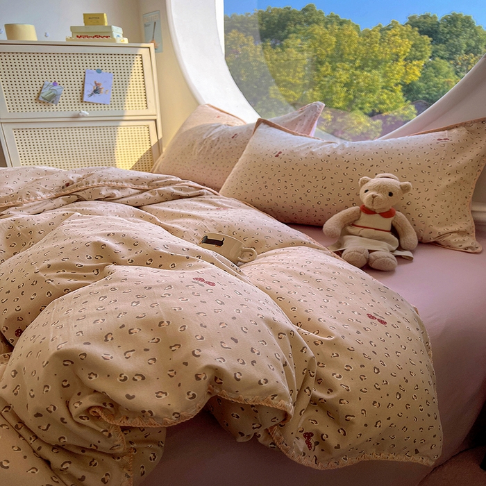 91家纺网 家纺一手货源 找家纺 葡萄家 2025爆款高克重彩色三角针A类针织双层纱四件套 提供买家秀 幸绘咖