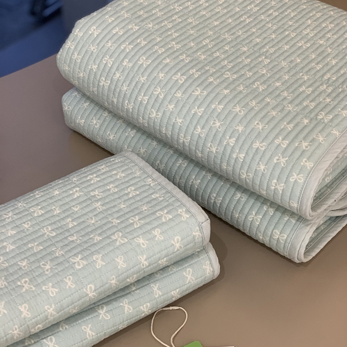 91家纺网 家纺一手货源 找家纺 汇庭 2025新款全棉床盖三件套-实拍 小贝蝶蓝