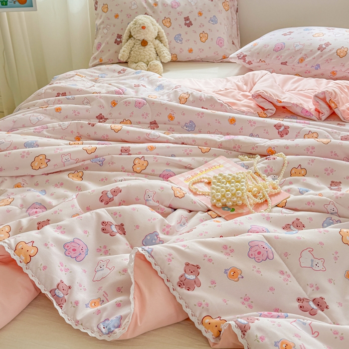 91家纺网 家纺一手货源 找家纺 慕尚家纺 2025新款水洗棉花边工艺羽丝棉卡通系列夏被 小奶狗