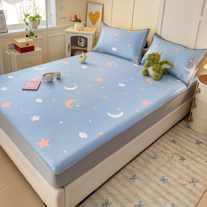 91家纺网 家纺一手货源 找家纺 富馨莱 2025新款床笠款冰藤印花凉席A类抗菌冰丝席支持定制尺寸 星空