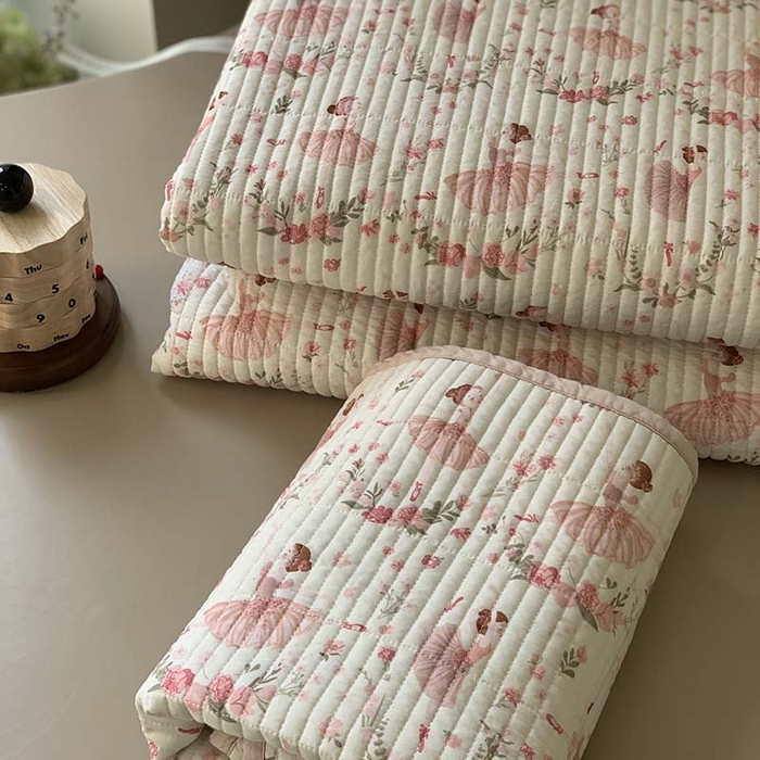 91家纺网 家纺一手货源 找家纺 汇庭 2025新款蔓莎床盖三件套系列-实拍 典雅女孩