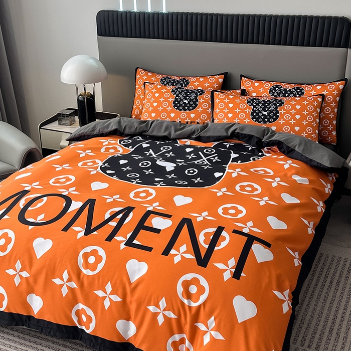 91家纺网 家纺一手货源 找家纺 2025新款水洗真丝数码印花四件套 流体熊-橙