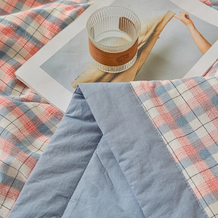 91家纺网 家纺一手货源 找家纺 伊人坊 2025新款A类无印风水洗棉新疆棉花夏被 贝拉粉