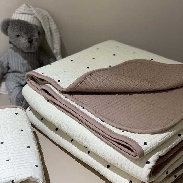 91家纺网 家纺一手货源 找家纺 汇庭 2025新款全棉床盖三件套-实拍 奶油波点