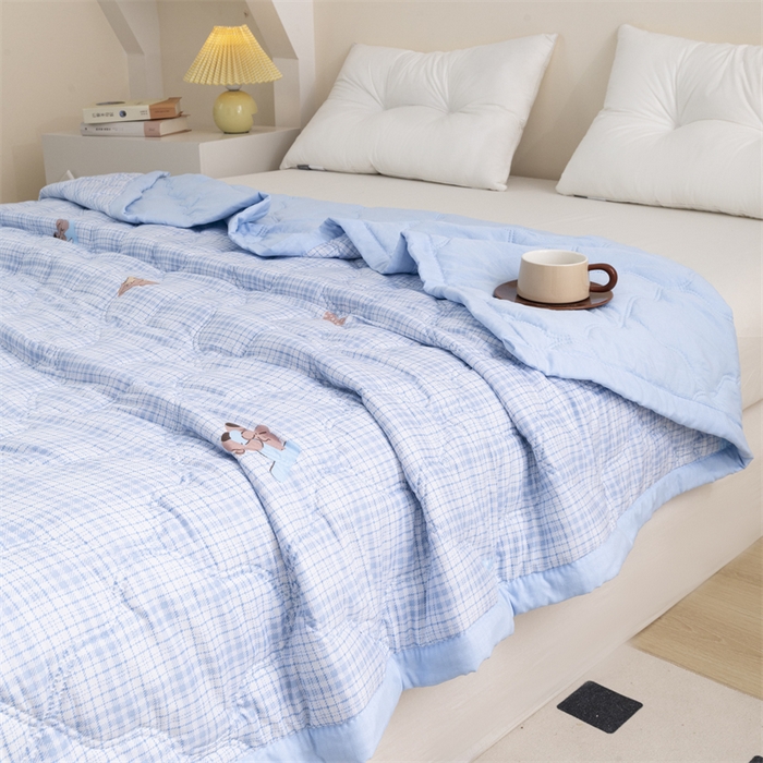 91家纺网 家纺一手货源 找家纺 席万佳 2025新款直播热款印花夏凉被空调被被子被芯水洗棉夏被 格子熊
