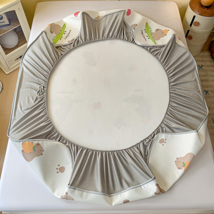 91家纺网 家纺一手货源 找家纺 富馨莱 2025新款床笠款冰藤印花凉席A类抗菌冰丝席支持定制尺寸 卡皮熊