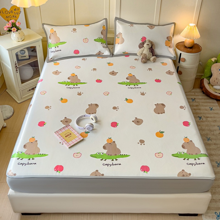 91家纺网 家纺一手货源 找家纺 富馨莱 2025新款床笠款冰藤印花凉席A类抗菌冰丝席支持定制尺寸 卡皮熊