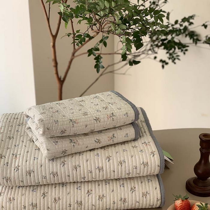 91家纺网 家纺一手货源 找家纺 汇庭 2025新款蔓莎床盖三件套系列-实拍 半夏花语