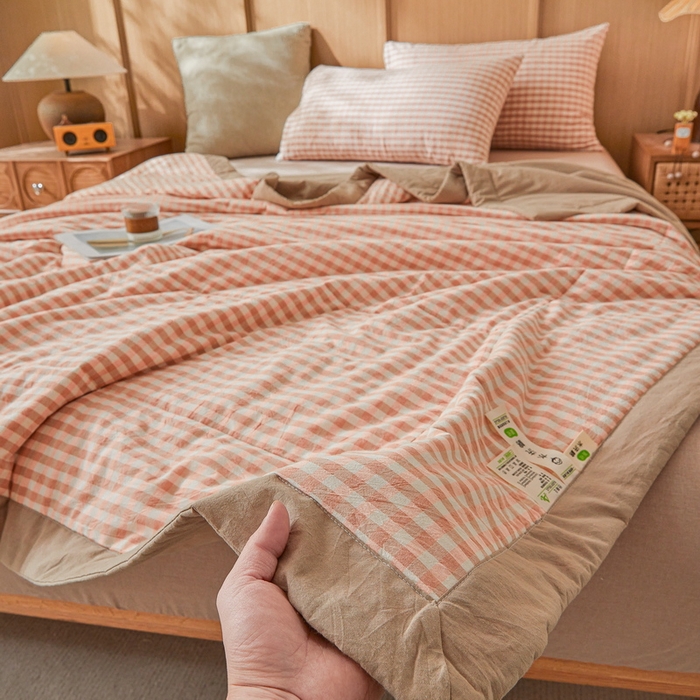 91家纺网 家纺一手货源 找家纺 伊人坊 A类水洗棉新疆棉花夏被 粉小格