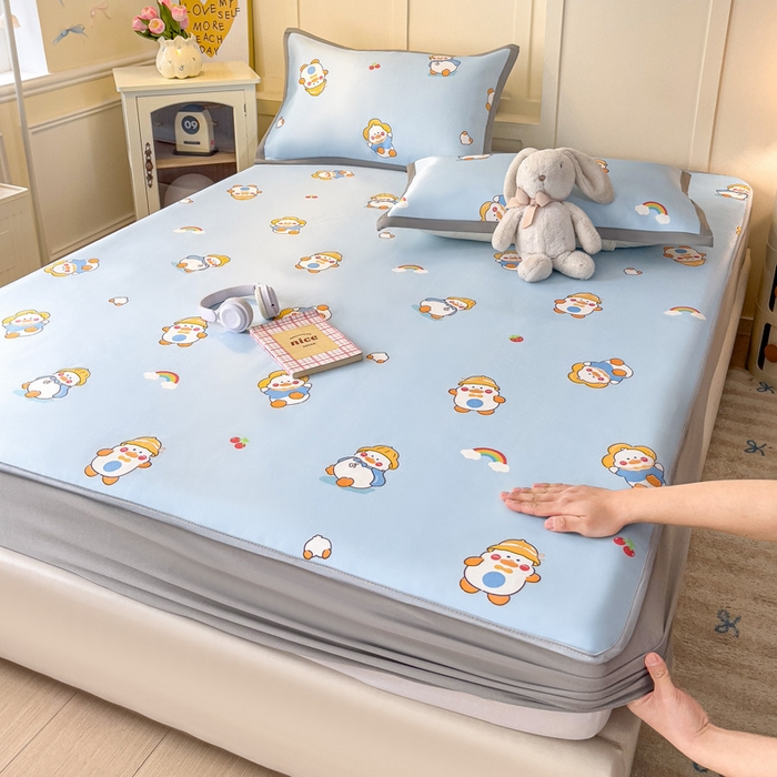 91家纺网 家纺一手货源 找家纺 富馨莱 2025新款床笠款冰藤印花凉席A类抗菌冰丝席支持定制尺寸 开心鸭