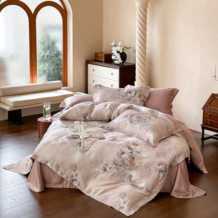 91家纺网 家纺一手货源 找家纺 2025春夏新品数码印花60兰精天丝宽边工艺款四件套 奥菲娜-粉