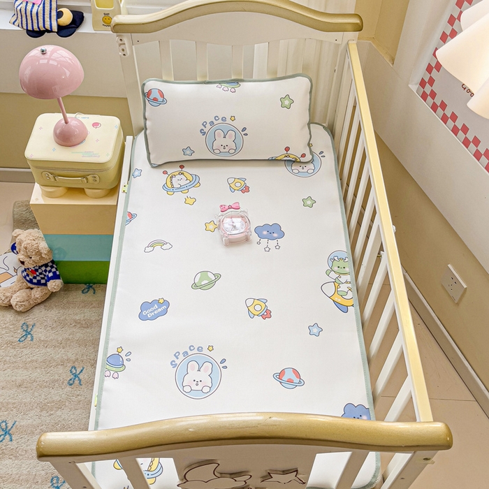 91家纺网 家纺一手货源 找家纺 富馨莱 2025新款幼儿园冰丝席A类抗菌儿童空调席支持定制尺寸 宇航员