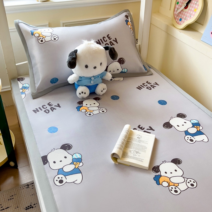 91家纺网 家纺一手货源 找家纺 富馨莱 2025新款学生平铺款冰藤印花凉席A类抗菌冰丝席支持定制尺寸 乖乖狗