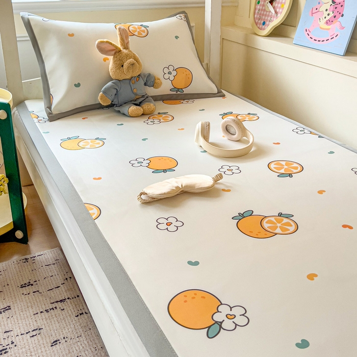 91家纺网 家纺一手货源 找家纺 富馨莱 2025新款学生平铺款冰藤印花凉席A类抗菌冰丝席支持定制尺寸 心想事成