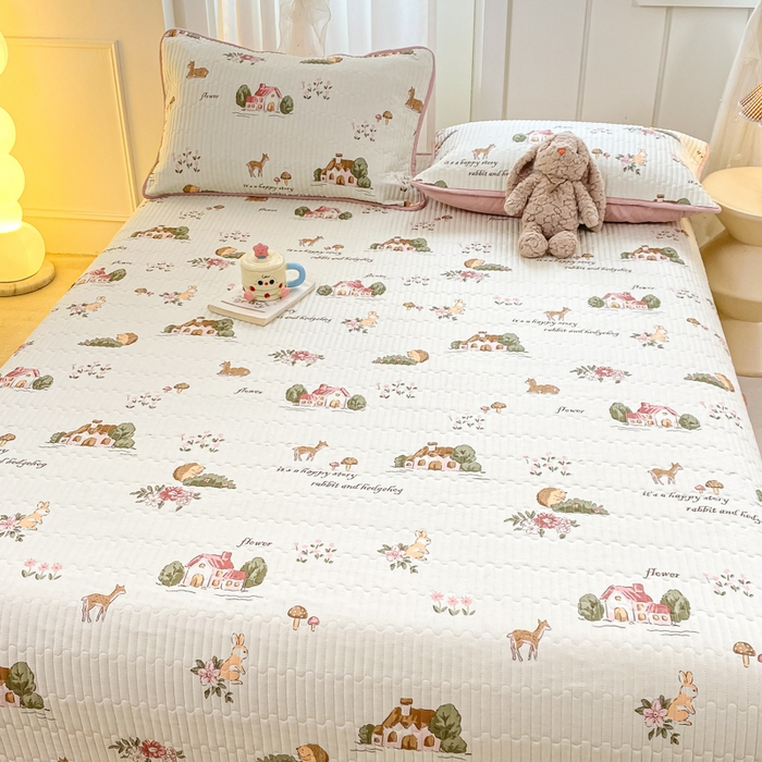 91家纺网 家纺一手货源 找家纺 顺顺家纺 2025新款全棉卡通夹棉床盖 童年趣事