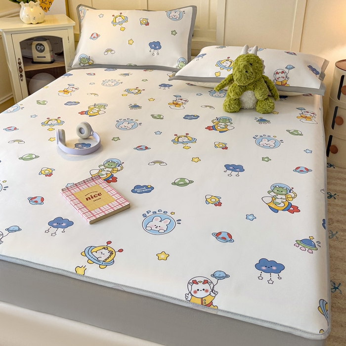 91家纺网 家纺一手货源 找家纺 富馨莱 2025新款床笠款冰藤印花凉席A类抗菌冰丝席支持定制尺寸 宇航员