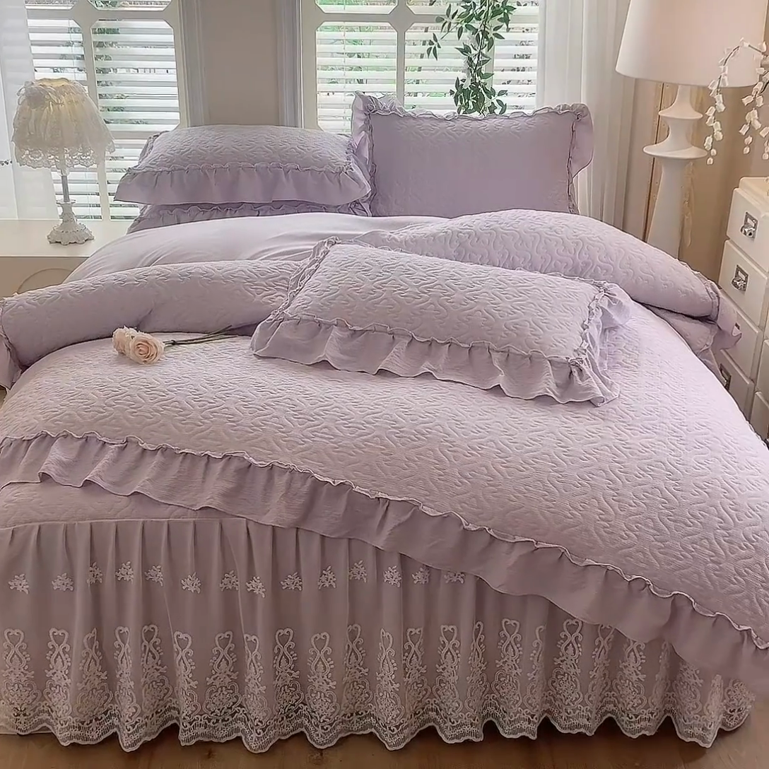 91家纺网 家纺一手货源 找家纺 2025新款A类华夫格大豆棉床裙四件套-梦幻花园 梦幻花园-紫