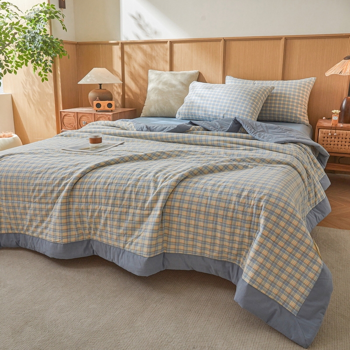 91家纺网 家纺一手货源 找家纺 伊人坊 2025新款A类无印风水洗棉新疆棉花夏被 卡洛特蓝