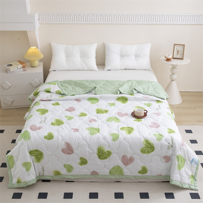 91家纺网 家纺一手货源 找家纺 席万佳 2025新款直播热款印花夏凉被空调被被子被芯水洗棉夏被 爱心满满