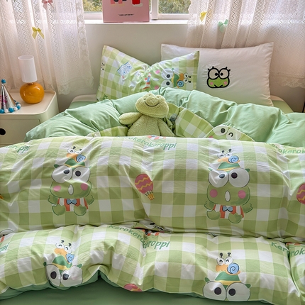 91家纺网 家纺一手货源 找家纺 2025新款水洗棉三丽鸥可爱系列四件套-系列一 可爱-绿格大眼蛙
