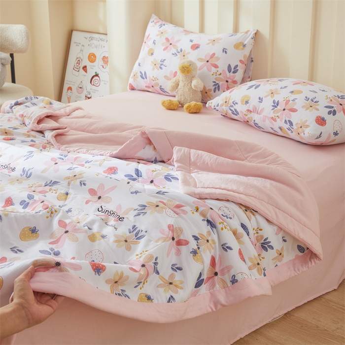 91家纺网 家纺一手货源 找家纺 2025新款小花款新疆棉花夏被【棉花含量100%】夏季空调被薄被子可机洗夏凉被 夏日之恋