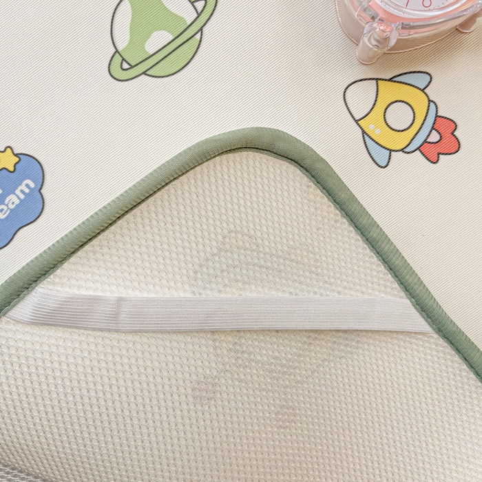 91家纺网 家纺一手货源 找家纺 富馨莱 2025新款幼儿园冰丝席A类抗菌儿童空调席支持定制尺寸 宇航员