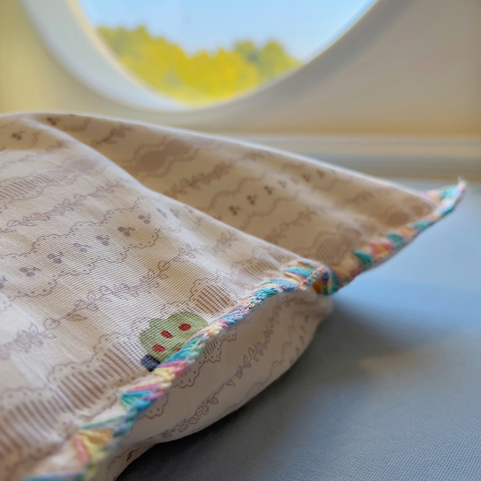 91家纺网 家纺一手货源 找家纺 葡萄家 2025爆款高克重彩色三角针A类针织双层纱四件套 提供买家秀 北鼻象