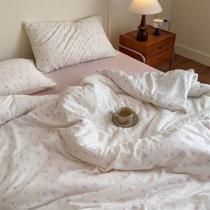 91家纺网 家纺一手货源 找家纺 曲之慕2025新款A类母婴级有氧全棉纯棉双层纱印花四件套 朵拉-粉