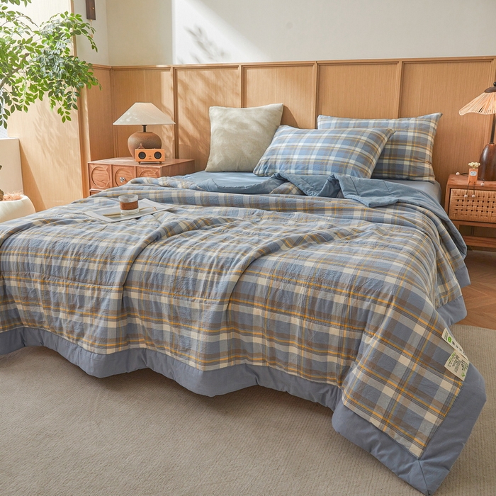 91家纺网 家纺一手货源 找家纺 伊人坊 2025新款A类无印风水洗棉新疆棉花夏被 简兮-蓝