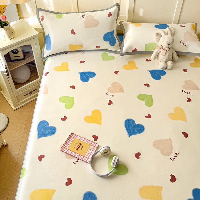 91家纺网 家纺一手货源 找家纺 富馨莱 2025新款床笠款冰藤印花凉席A类抗菌冰丝席支持定制尺寸 心意满满