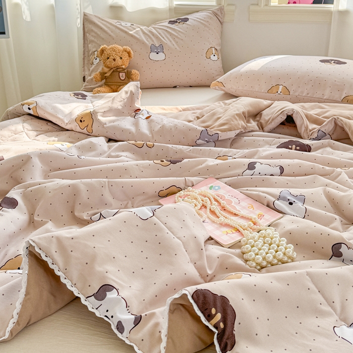 91家纺网 家纺一手货源 找家纺 慕尚家纺 2025新款水洗棉花边工艺羽丝棉卡通系列夏被 巴克狗