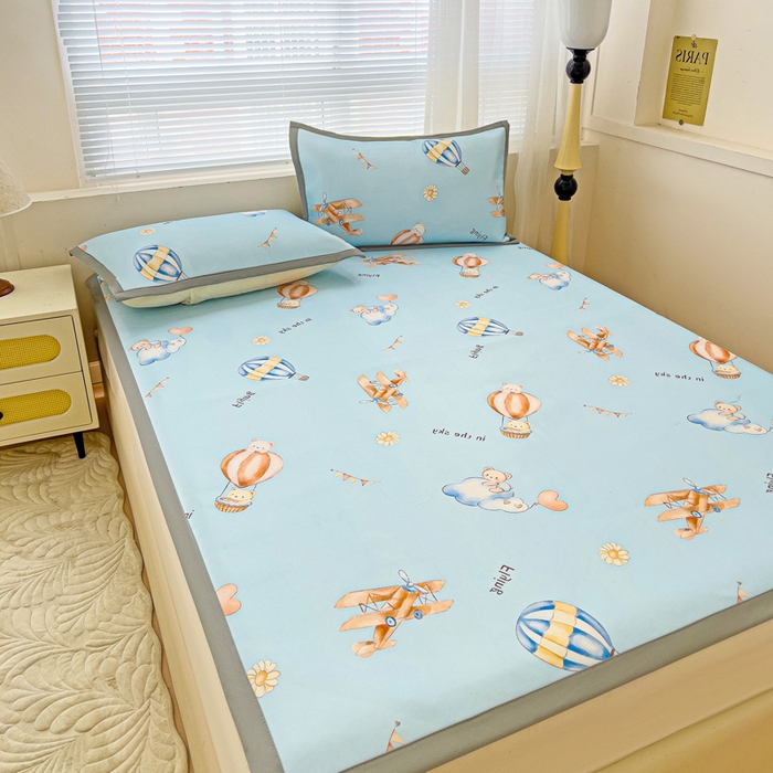 91家纺网 家纺一手货源 找家纺 富馨莱 2025新款平铺款冰藤印花凉席A类抗菌冰丝席支持定制尺寸 星空探险家