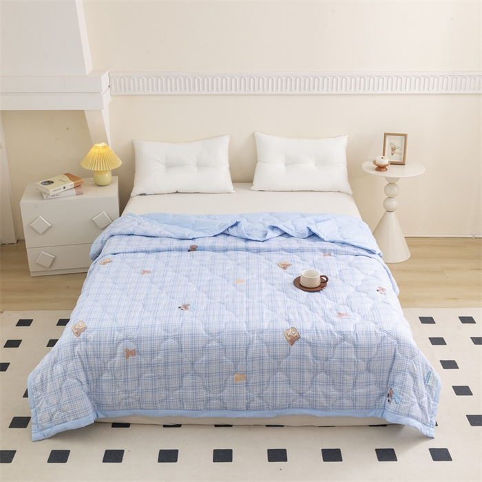 91家纺网 家纺一手货源 找家纺 席万佳 2025新款直播热款印花夏凉被空调被被子被芯水洗棉夏被 格子熊