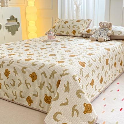 顺顺家纺 2025新款全棉卡通夹棉床盖 熊熊降临