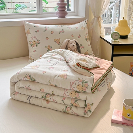 91家纺网 家纺一手货源 找家纺 贝扬思家纺 2025新款水洗皱皱纱系列夏被-系列二 小桃运