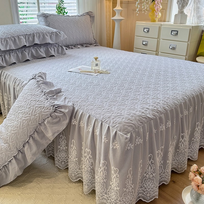 91家纺网 家纺一手货源 找家纺 2025新款A类华夫格大豆棉床裙四件套-梦幻花园 梦幻花园-灰