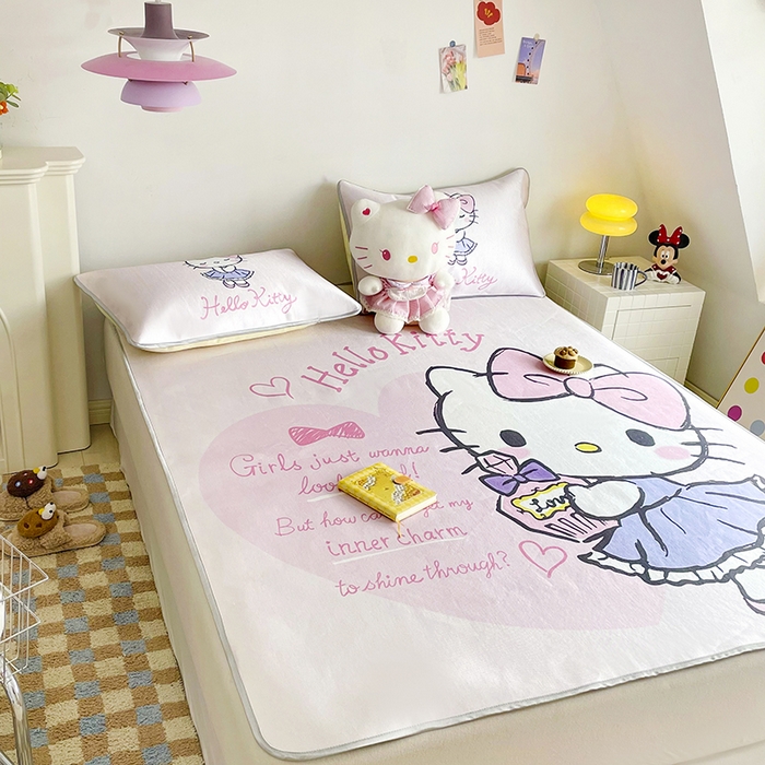 91家纺网 家纺一手货源 找家纺 米帛家纺 2025新款 A类大版三丽鸥冰藤席-床席款 香水凯蒂猫