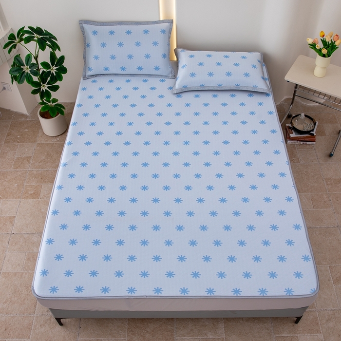 91家纺网 家纺一手货源 找家纺 凌云家纺  2025新款提花凉感冰丝席床笠款三明治凉席三件套 雪漾-蓝