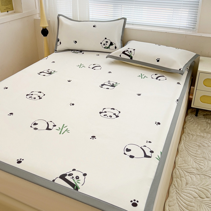 91家纺网 家纺一手货源 找家纺 富馨莱 2025新款平铺款冰藤印花凉席A类抗菌冰丝席支持定制尺寸 熊猫胖胖